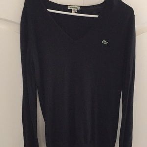 Lacoste v neck sweater! 🐊